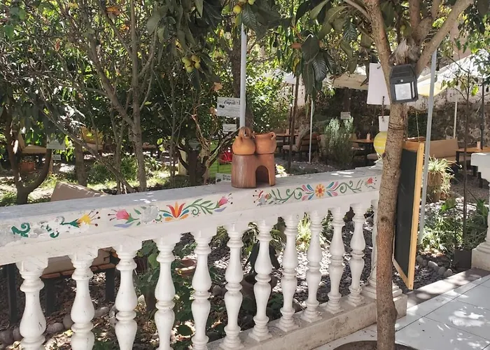 Pakakuna Hotel